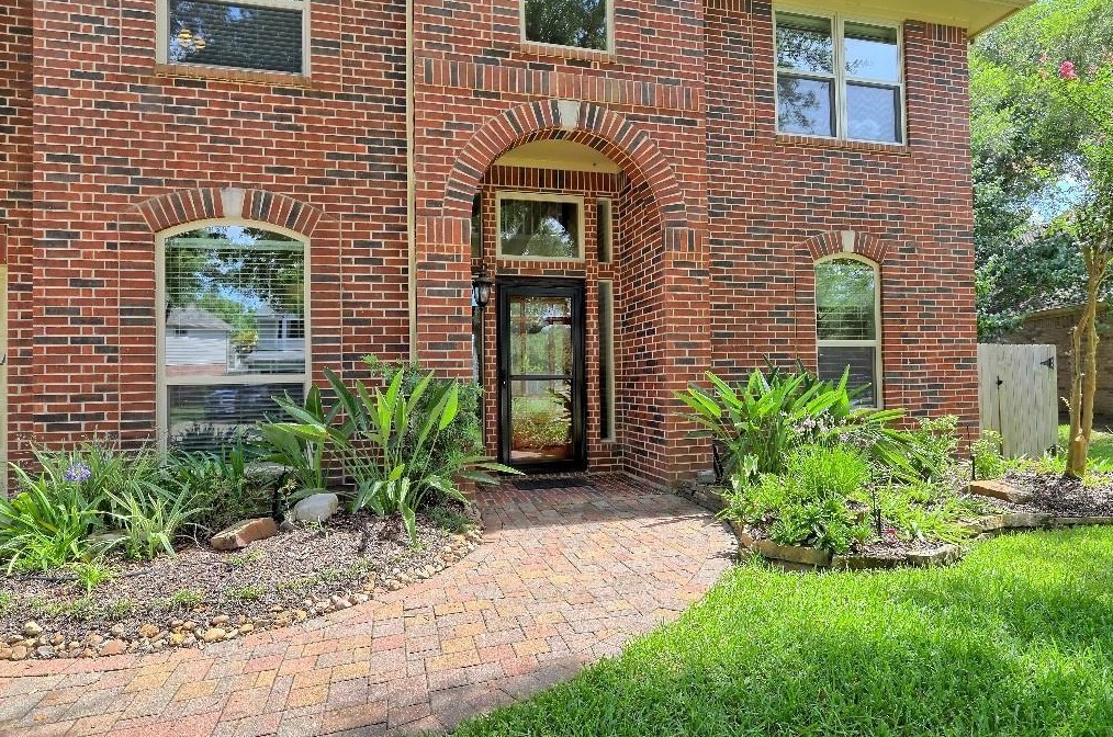 1417 Old Hickory Ln, League City TX  77573-5297 exterior