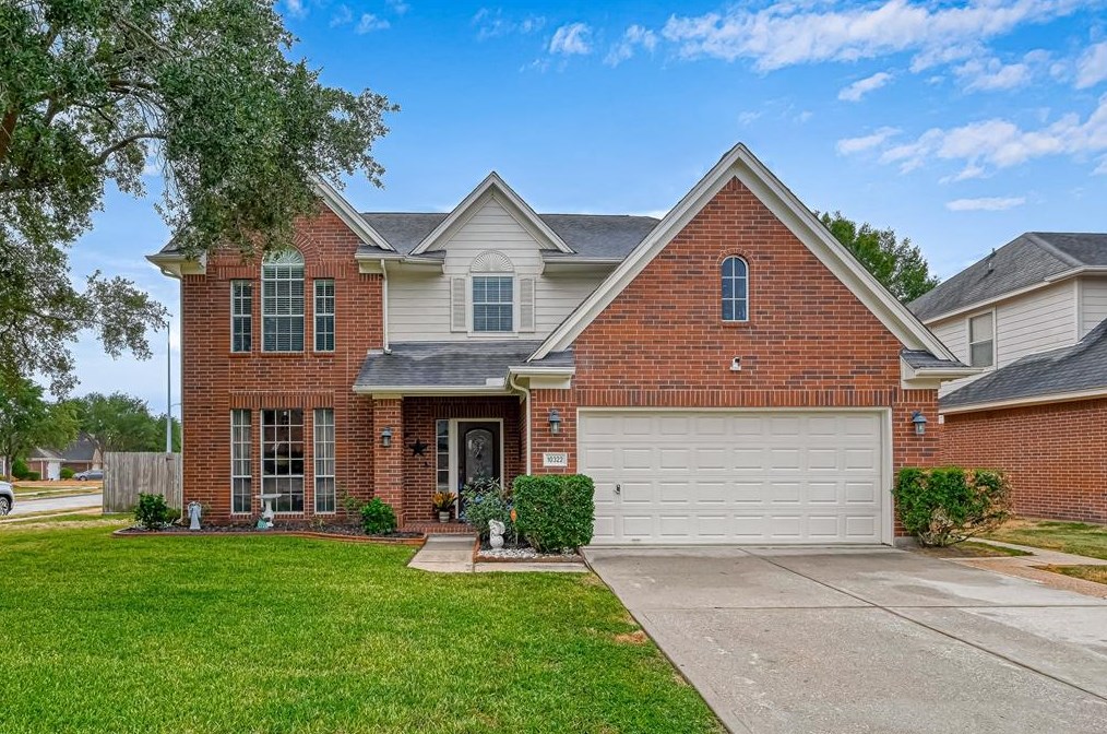 10322 Little Oak Dr, Baytown, TX 77523-0808