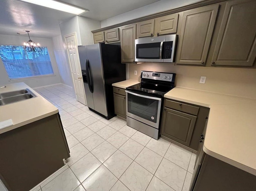 6 Timberstar St, Spring, TX 77382-4213