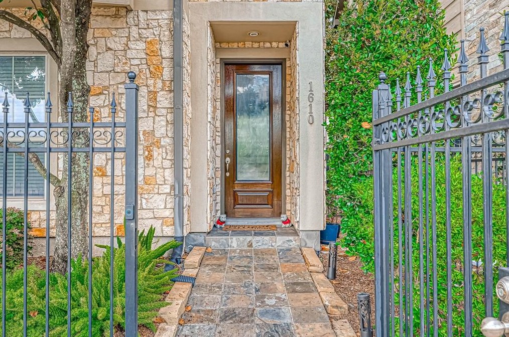 1610 Ennis St, Houston, TX 77003