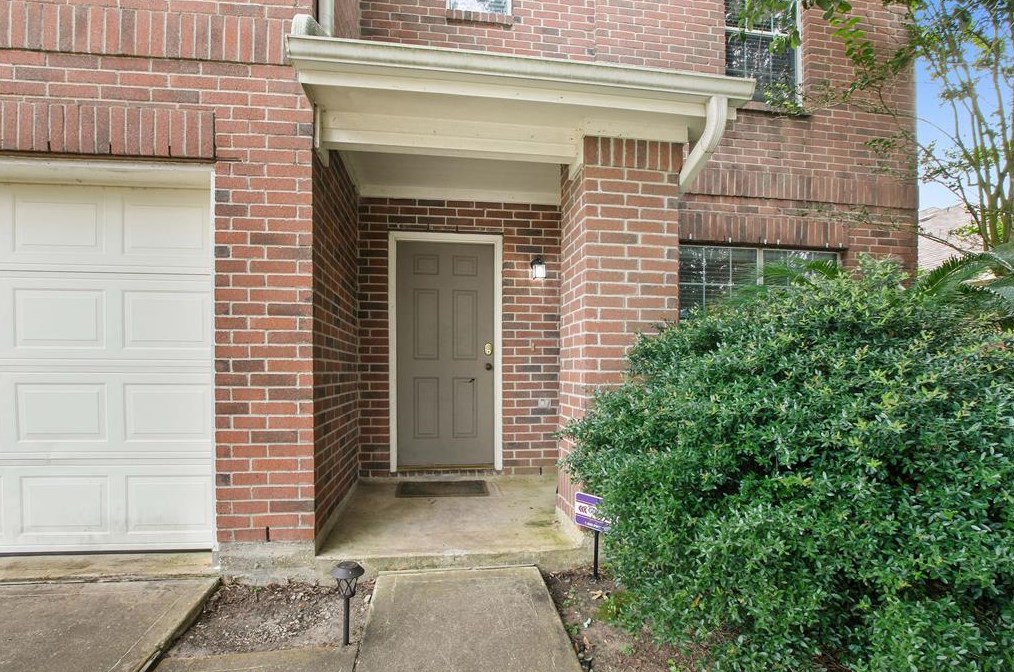 10330 Cades Creek Ct, Houston, TX 77089-5915