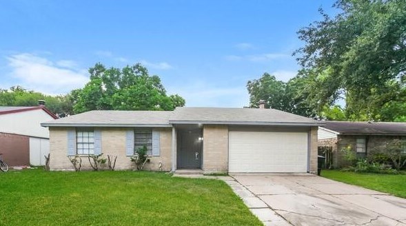 16222 Lazy Ridge Rd, Houston, TX 77053-4617