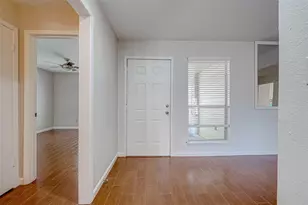 2022 Highland Hills Dr, Sugar Land, TX 77478 - Photo 4