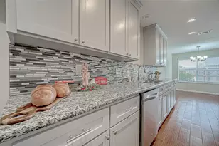 2022 Highland Hills Dr, Sugar Land, TX 77478 - Photo 18