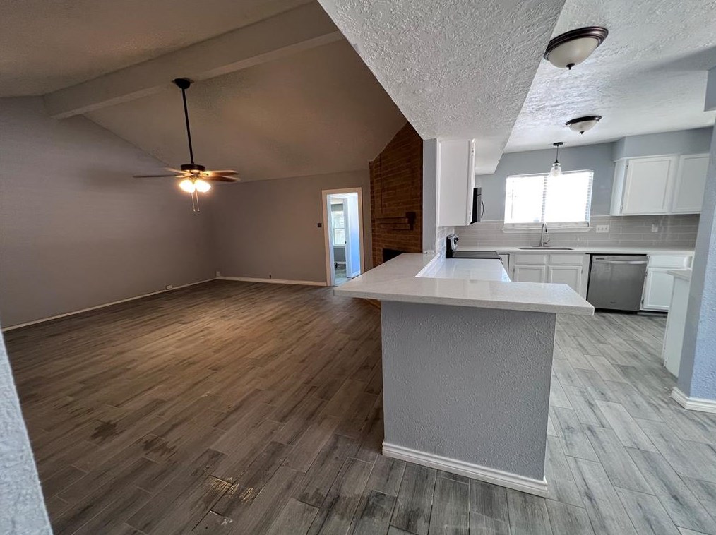 3323 Silverside Dr, Katy, TX 77449-3915