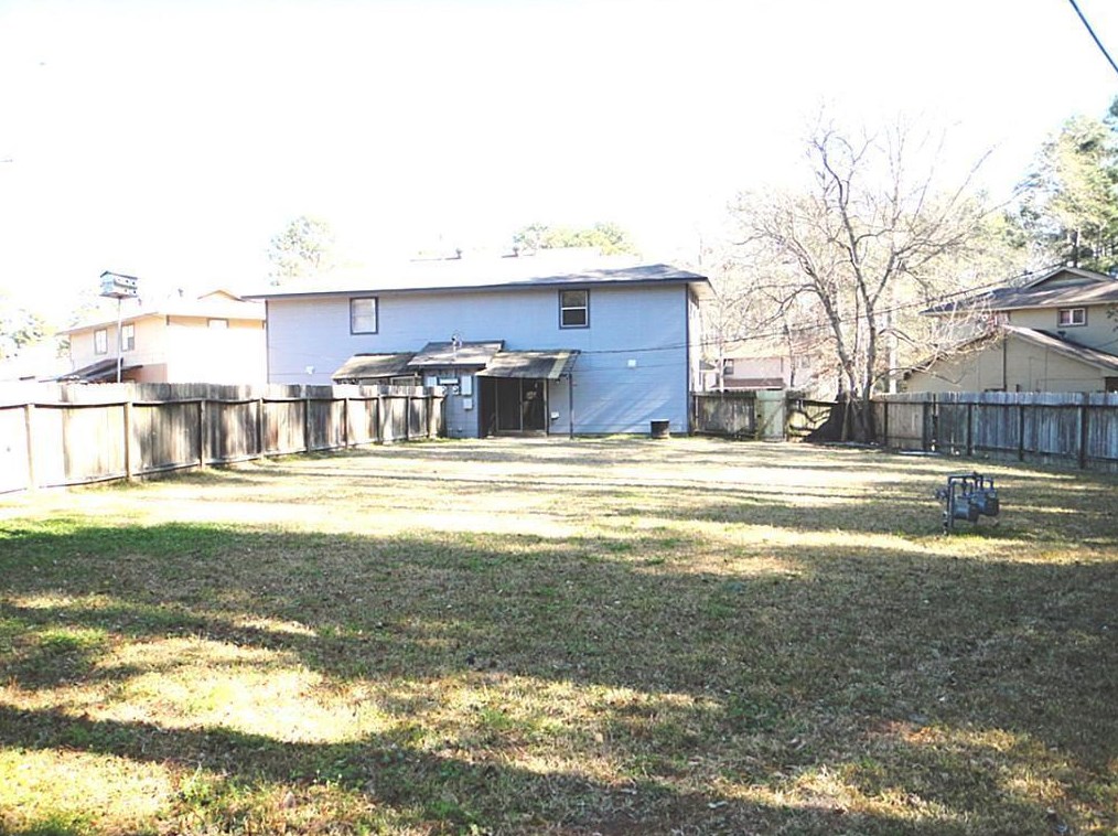 1601 Hazelwood St #b, Conroe, TX 77301