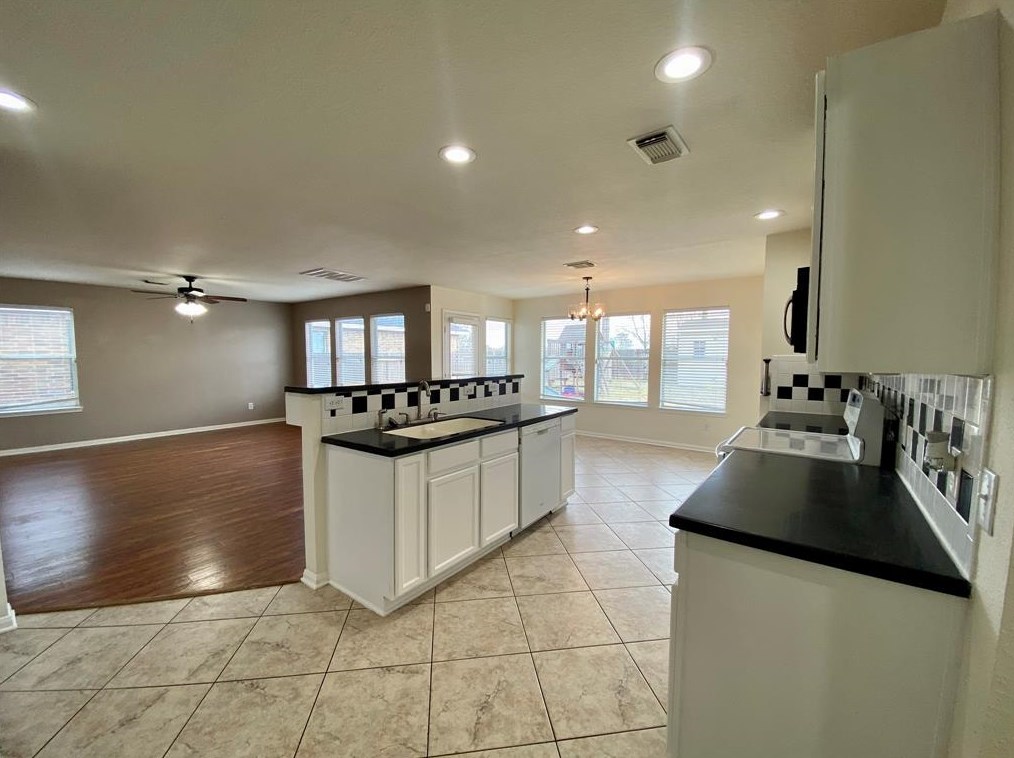 3910 Pebble Garden Ln, Katy, TX 77449