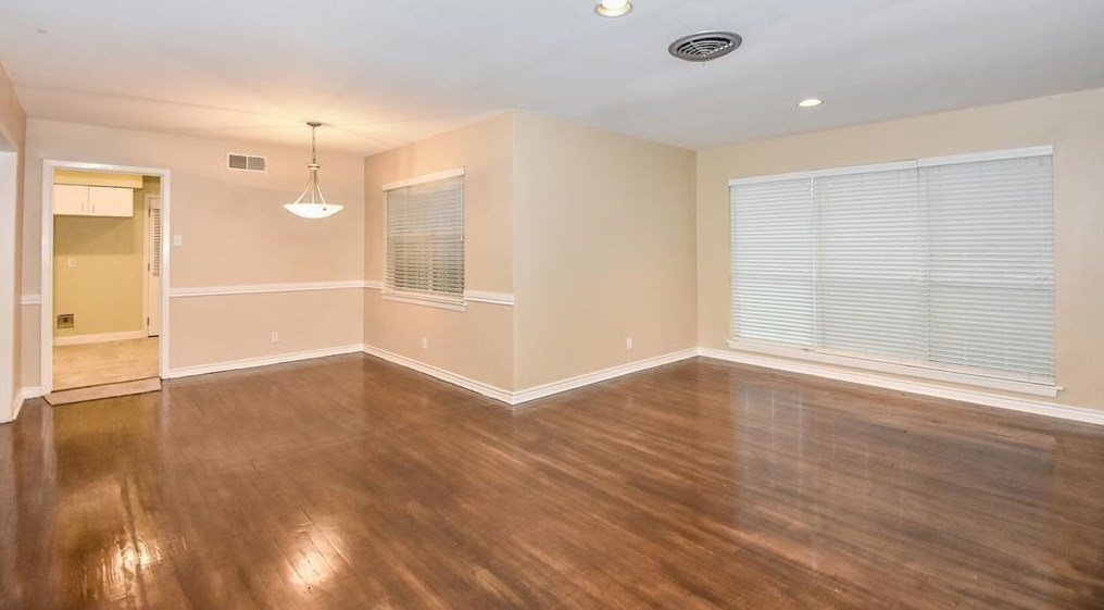8818 Cadawac Rd, Houston, TX 77074
