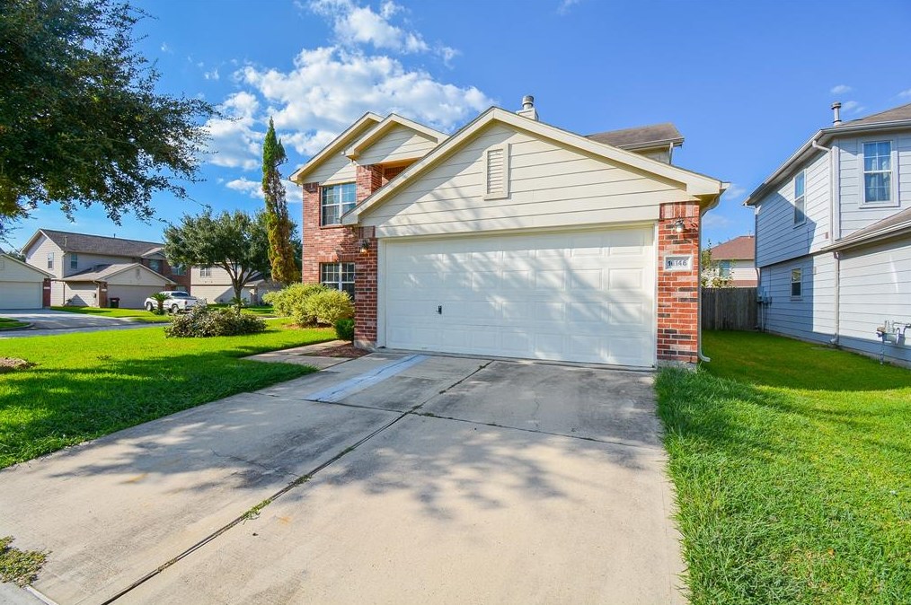 16146 Crooked Arrow Dr, Sugar Land, TX 77498
