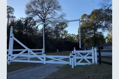 16581 Interstate 45 N, Willis, TX 77318 - Photo 1