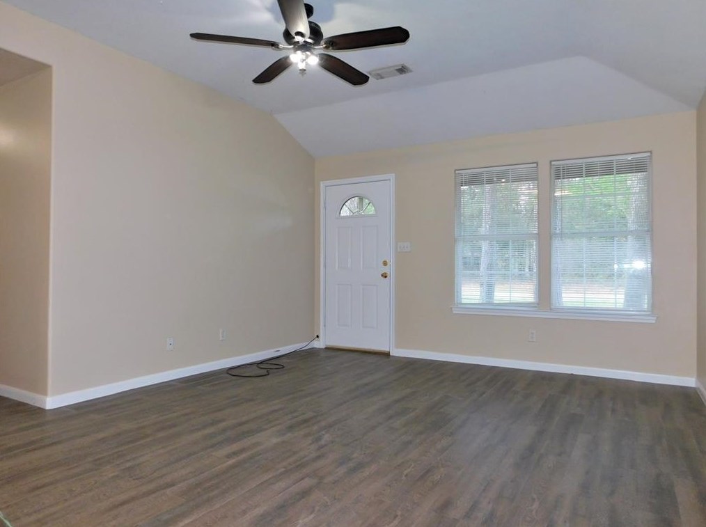 12115 Royal Green Dr, Conroe, TX 77303