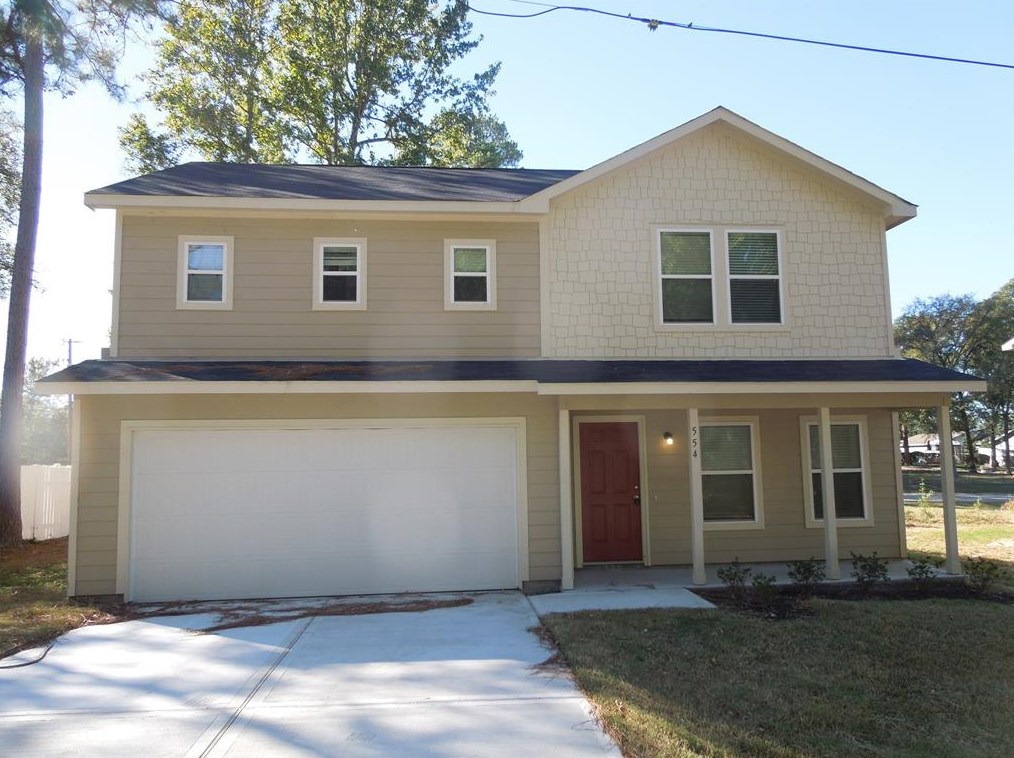 554 Cedar Point Dr, Livingston, TX 77351