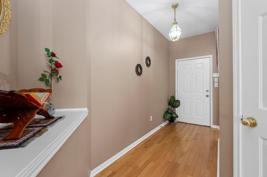 11430 Amber Vly Ct, Houston TX  77066-3955 exterior