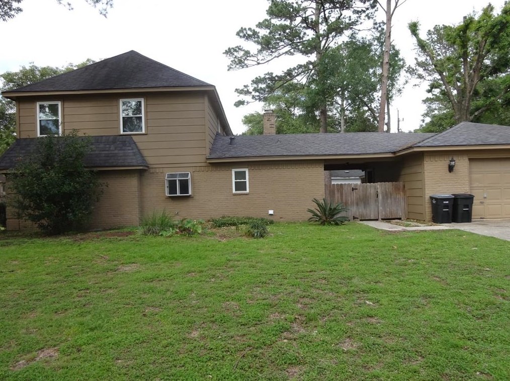 9415 Taidswood Dr, Spring TX  77379-6572 exterior