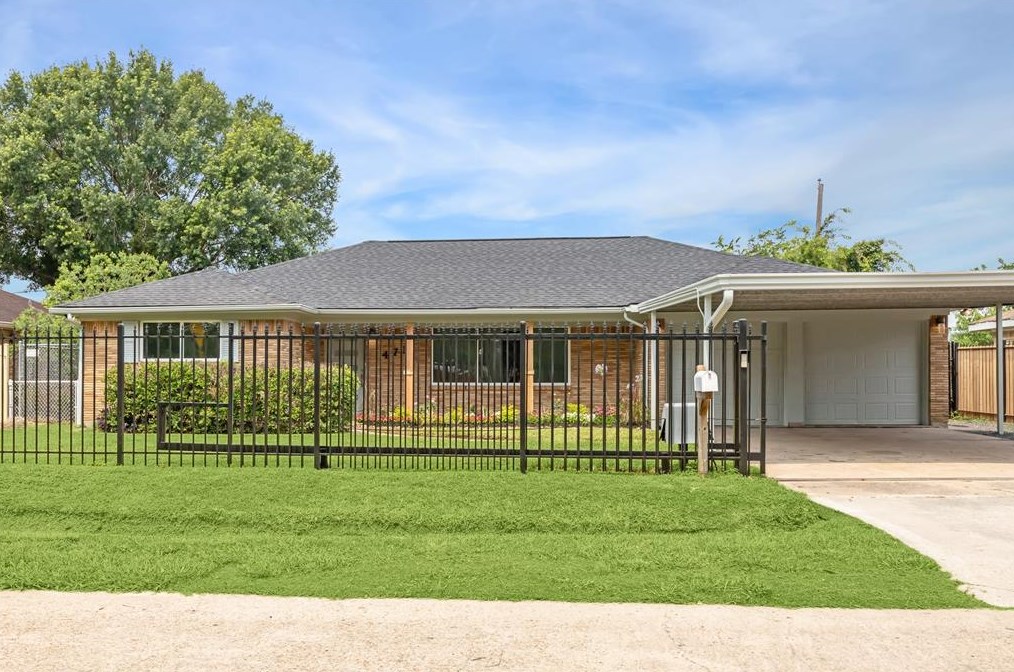 4711 Cetti St, Houston TX  77009-4820 exterior