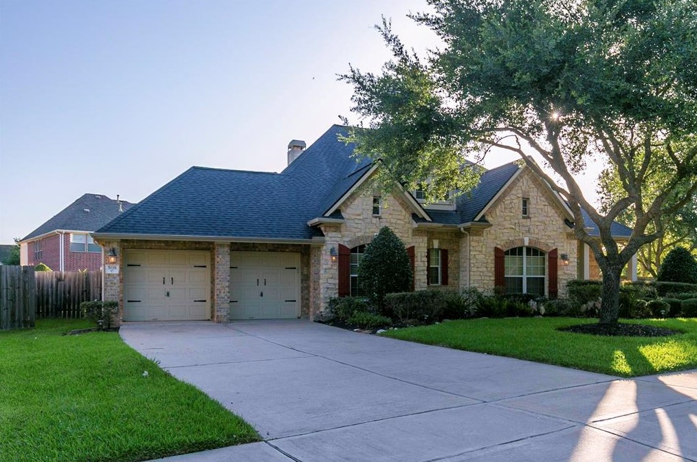5118 Riverstone Crossing Dr, Sugar Land, TX 77479-4818