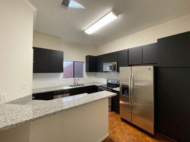 627 Hawthorne St, Houston, TX 77006