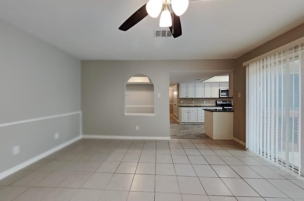 18106 Navajo Trail Dr, Spring, TX 77388
