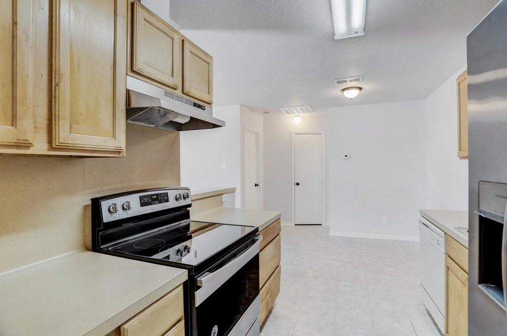 308 Westward Ave #a, La Marque, TX 77568