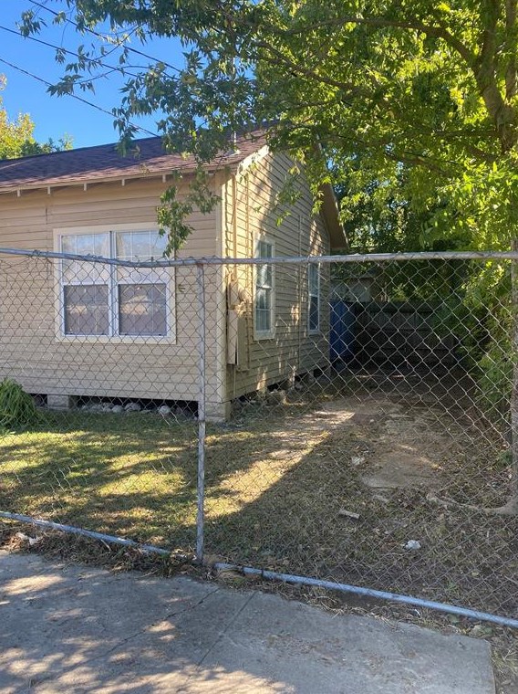 1312 Gregg St, Houston TX  77020-8329 exterior