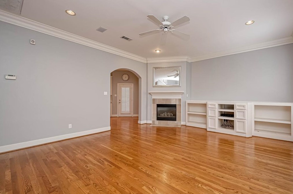 6413 Westcott St, Houston TX  77007-2038 exterior