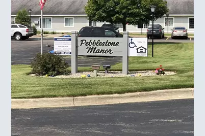 305 Briarwood Dr, Clare, MI 48617 - Photo 2