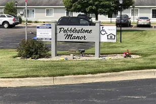 305 Briarwood Dr, Clare, MI 48617 - Photo 2