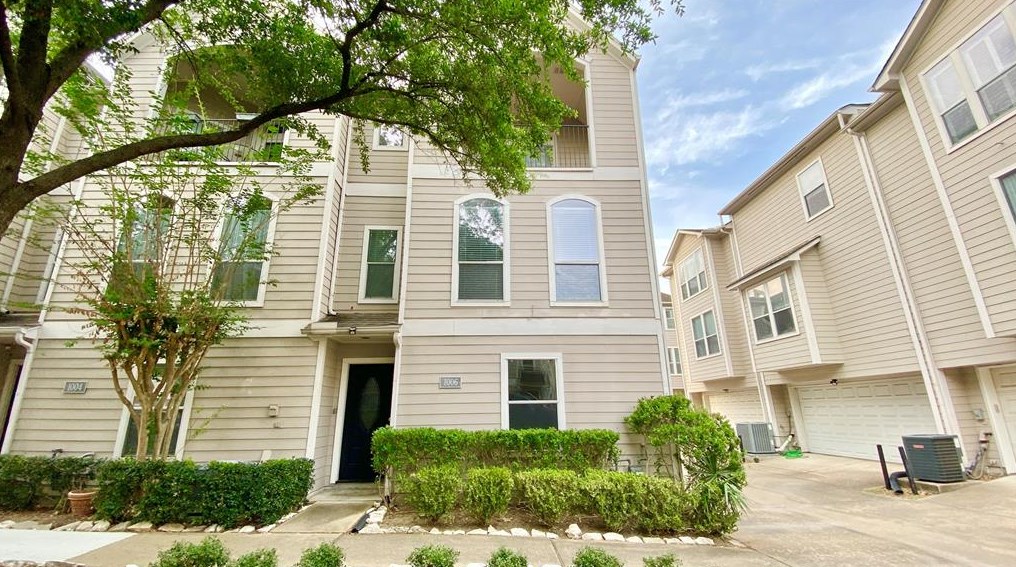 1006 La Rue St, Houston, TX 77019