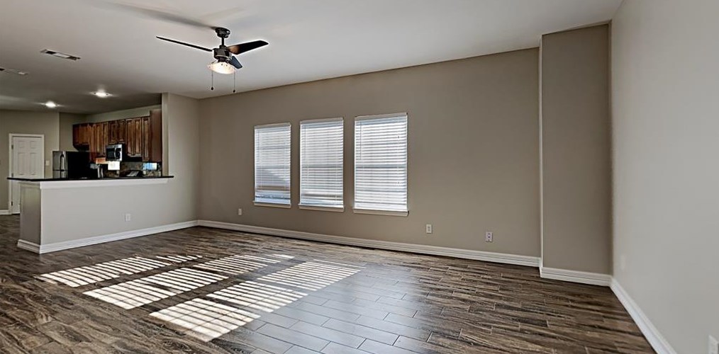 927 Grand Junction Dr, Katy, TX 77450-3800