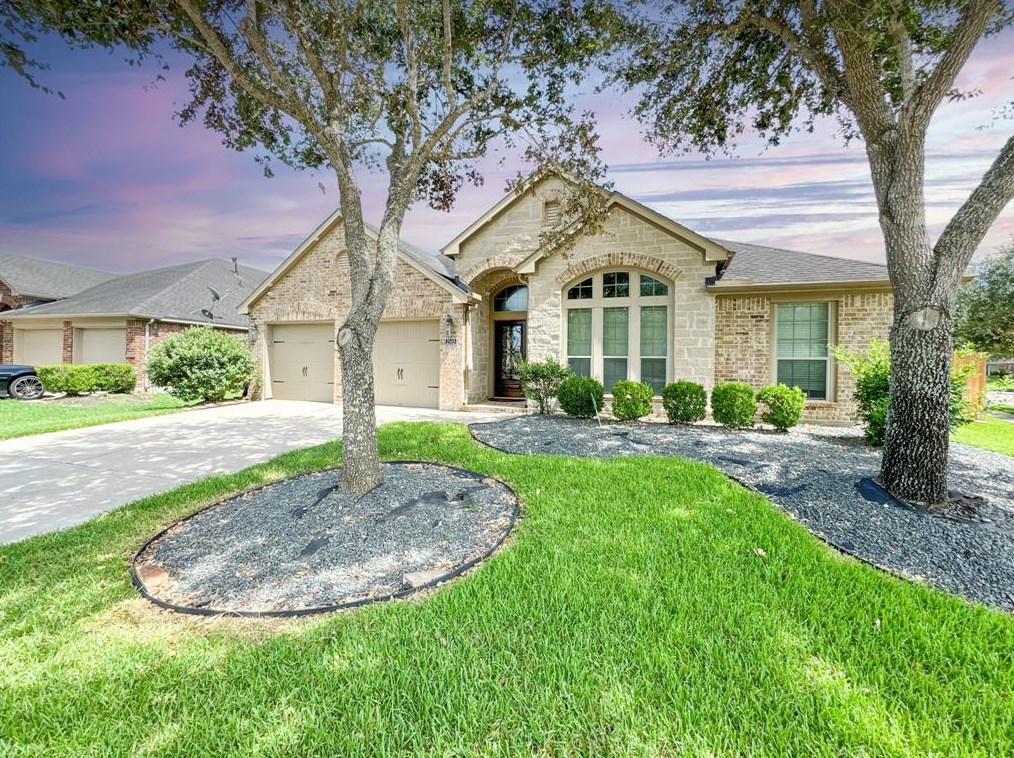 2503 Winding Creek Dr, Fresno, TX 77545-2082
