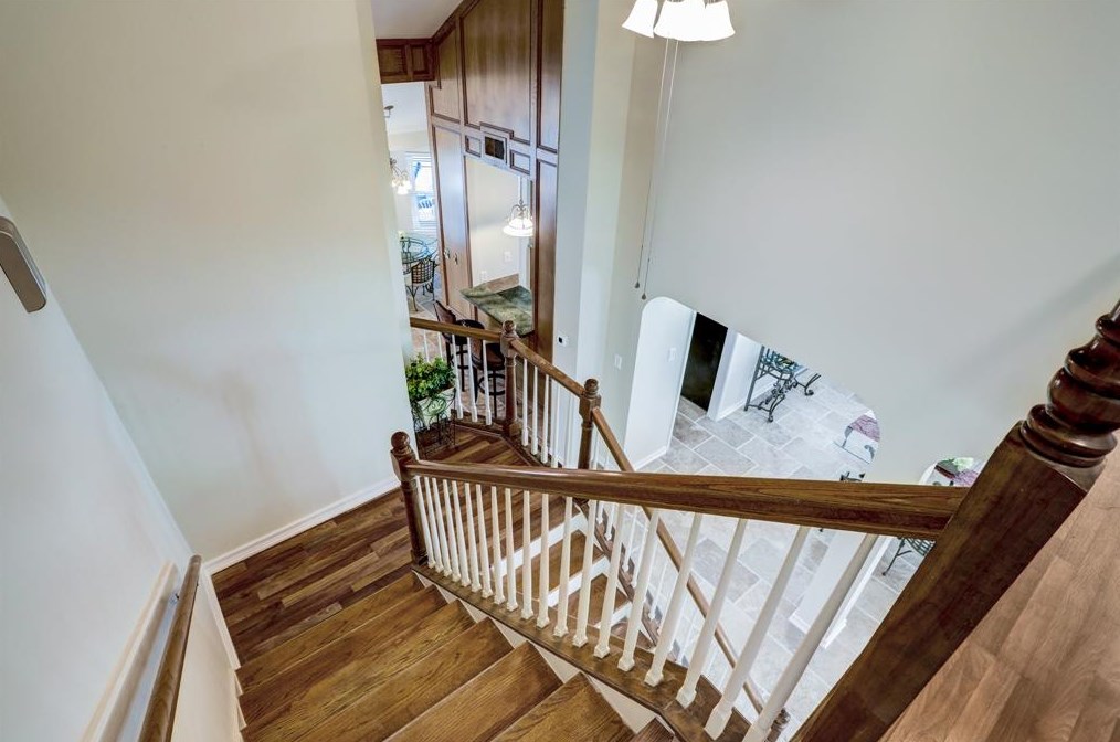 15410 Stonehill Dr, Houston TX  77062-3220 exterior