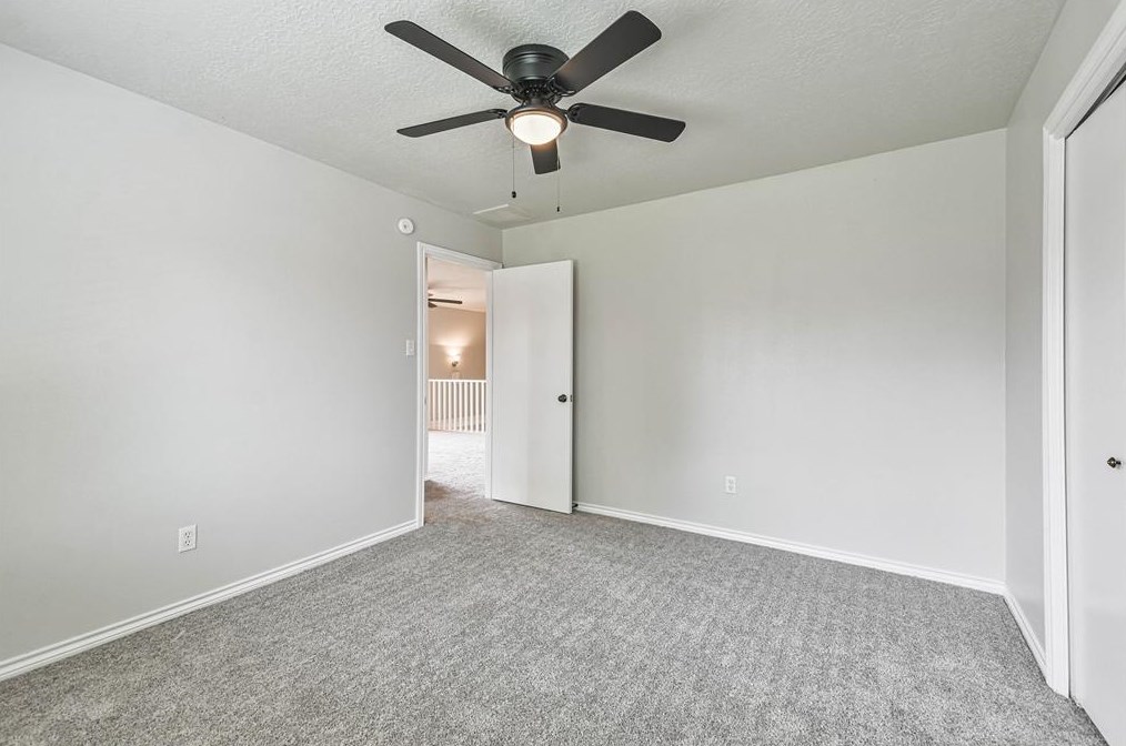 10711 Norchester Vlg Dr, Houston TX  77070-3919 exterior