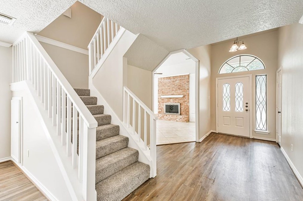 10711 Norchester Vlg Dr, Houston TX  77070-3919 exterior