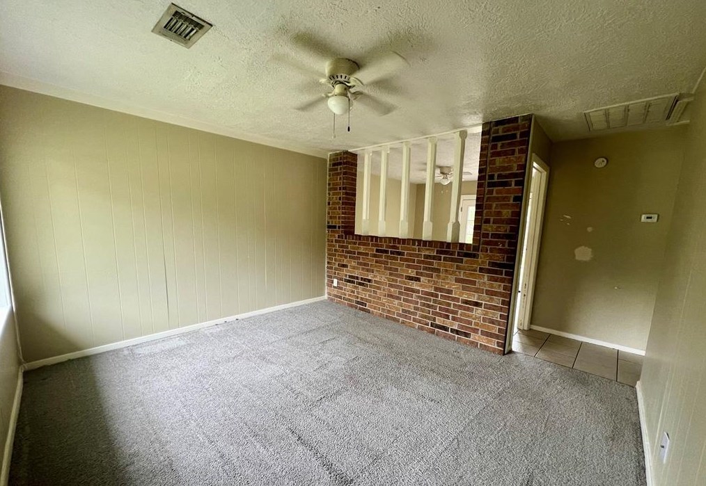 811 Boston St, Deer Park, TX 77536