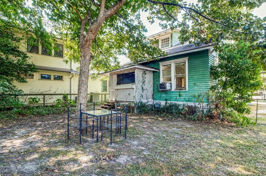 524 Euclid St, Houston TX  77009-7225 exterior