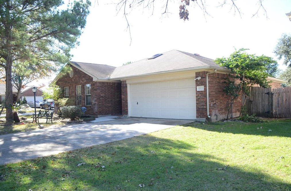 6903 Kettle Mar Dr, Houston, TX 77084