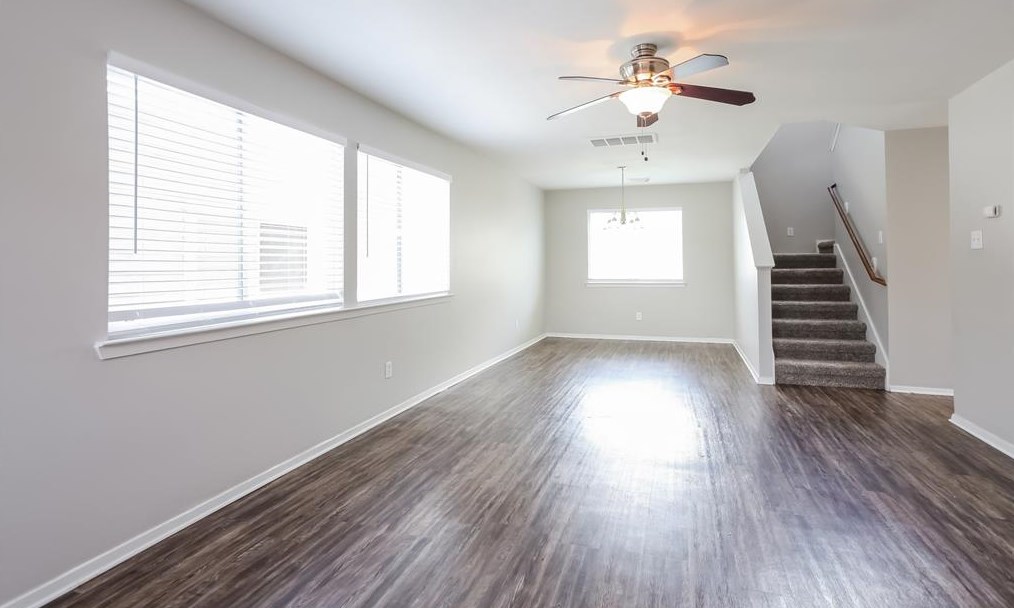 1523 Nichole Woods Dr, Houston, TX 77047