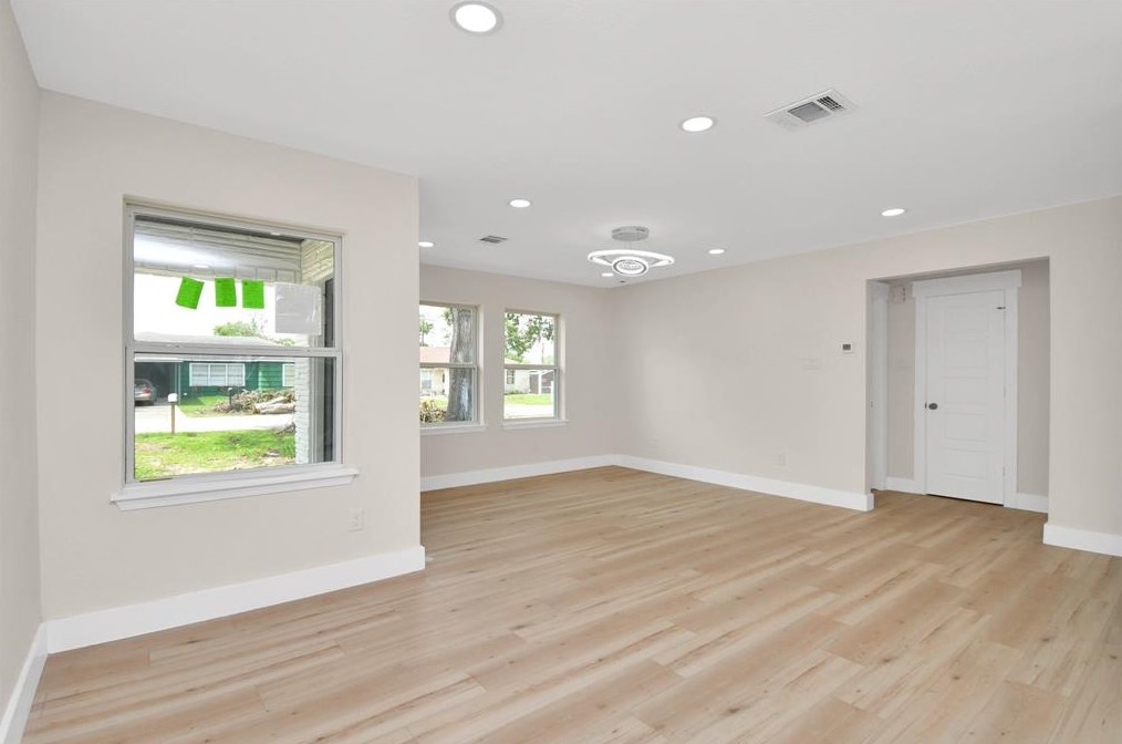 13118 Blythe, Houston TX  77015-5044 exterior