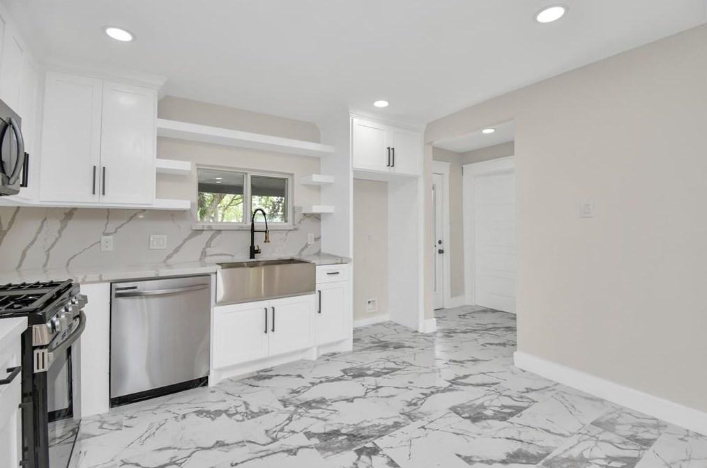 13118 Blythe, Houston TX  77015-5044 exterior