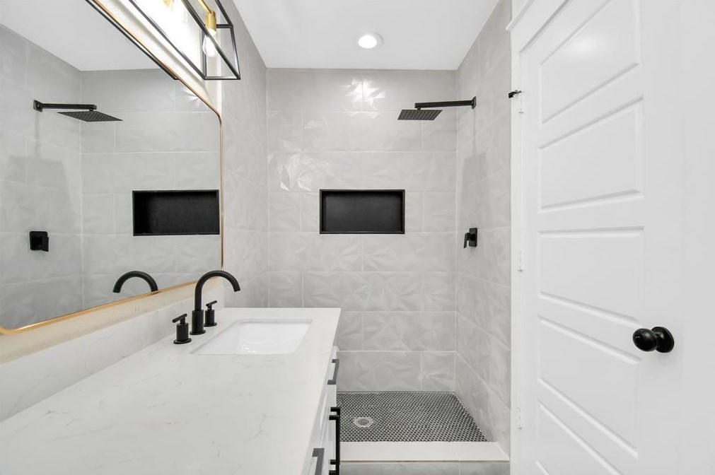 13118 Blythe, Houston TX  77015-5044 exterior