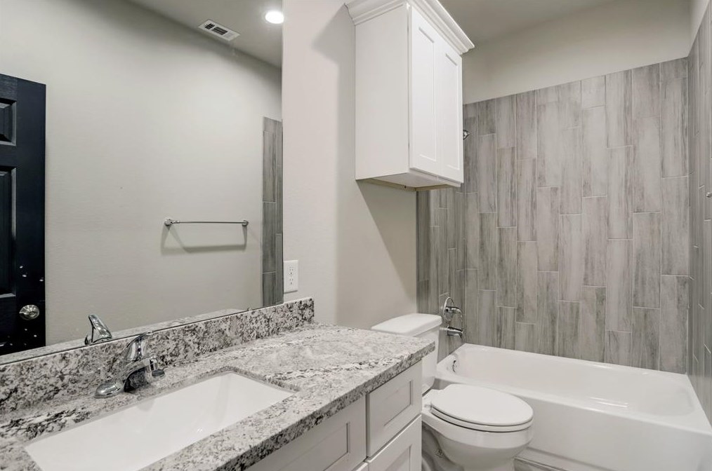 8103 Glass St, Houston TX  77016-6244 exterior