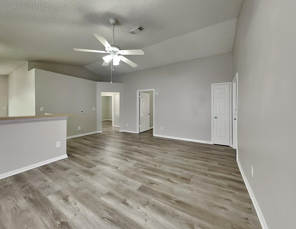 3211 Kelling St, Houston, TX 77045-4346
