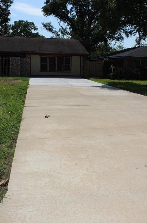 122 Jefferson St, Morgans Point, TX 77571