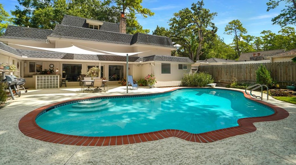 10523 Fawnview Dr, Houston TX  77070-3306 exterior