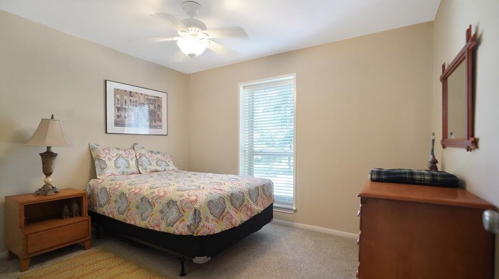 10523 Fawnview Dr, Houston TX  77070-3306 exterior