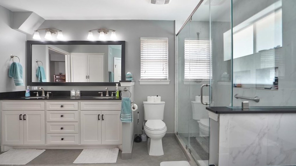 10523 Fawnview Dr, Houston TX  77070-3306 exterior