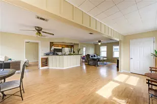 138 Tarpon St, Bayou Vista, TX 77563 - Photo 6