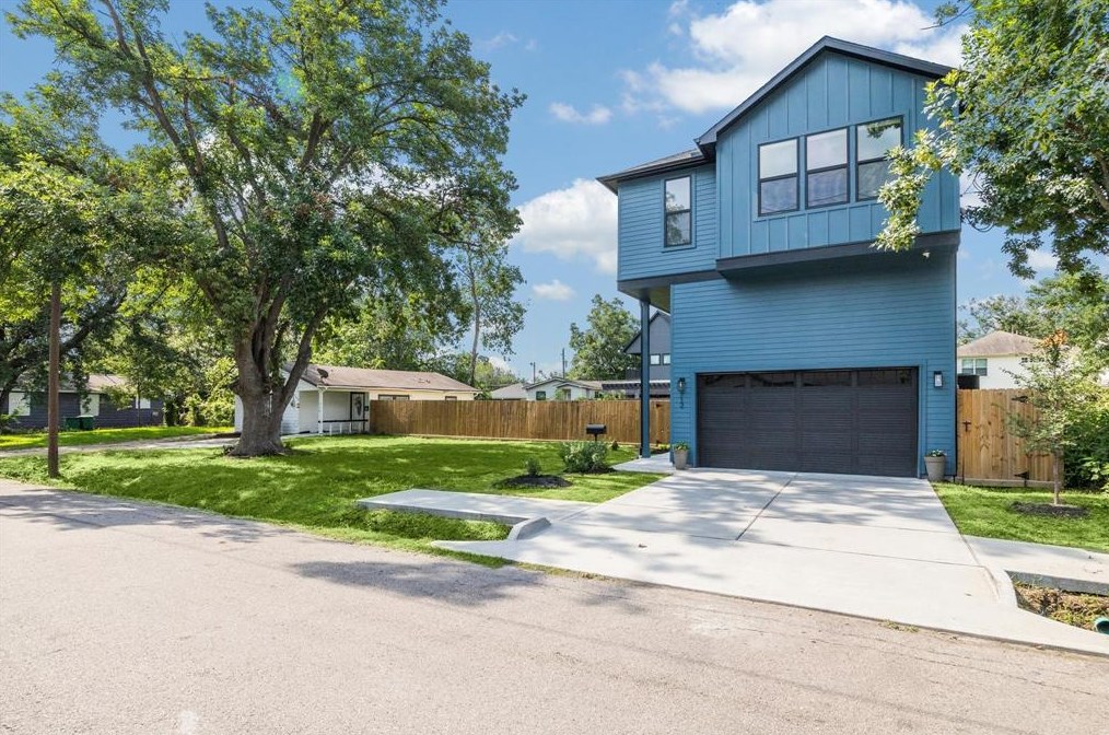 712 E 40th St, Houston, TX 77022