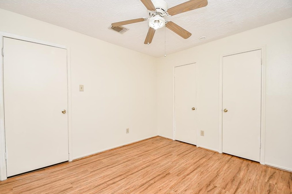 13411 Somersworth Dr, Houston TX  77041-5837 exterior