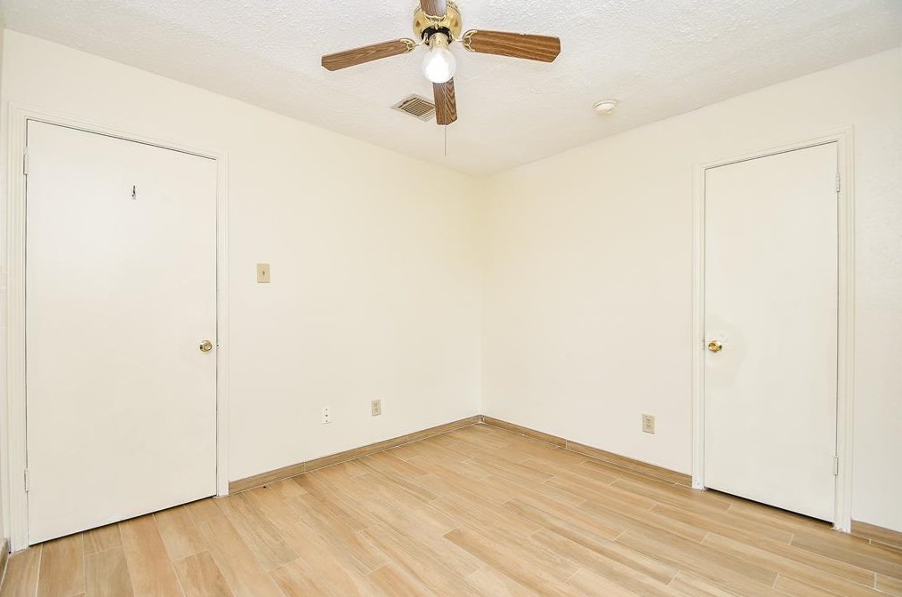 13411 Somersworth Dr, Houston TX  77041-5837 exterior